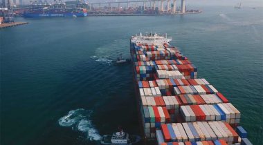 business_container_ship1
