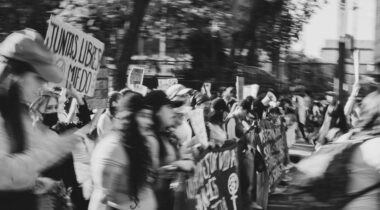 daniela-martinez-JpyERlSCNCI-unsplash